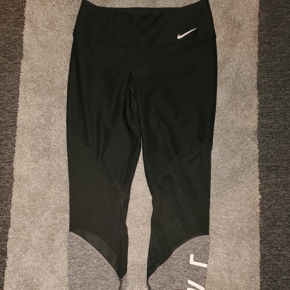 Nike leggings